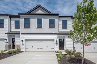 104 Delmonica Dr, Chartiers, PA 15301