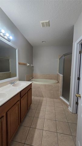 1138 ANDREW AVILES CIRCLE, Tampa, FL 33619