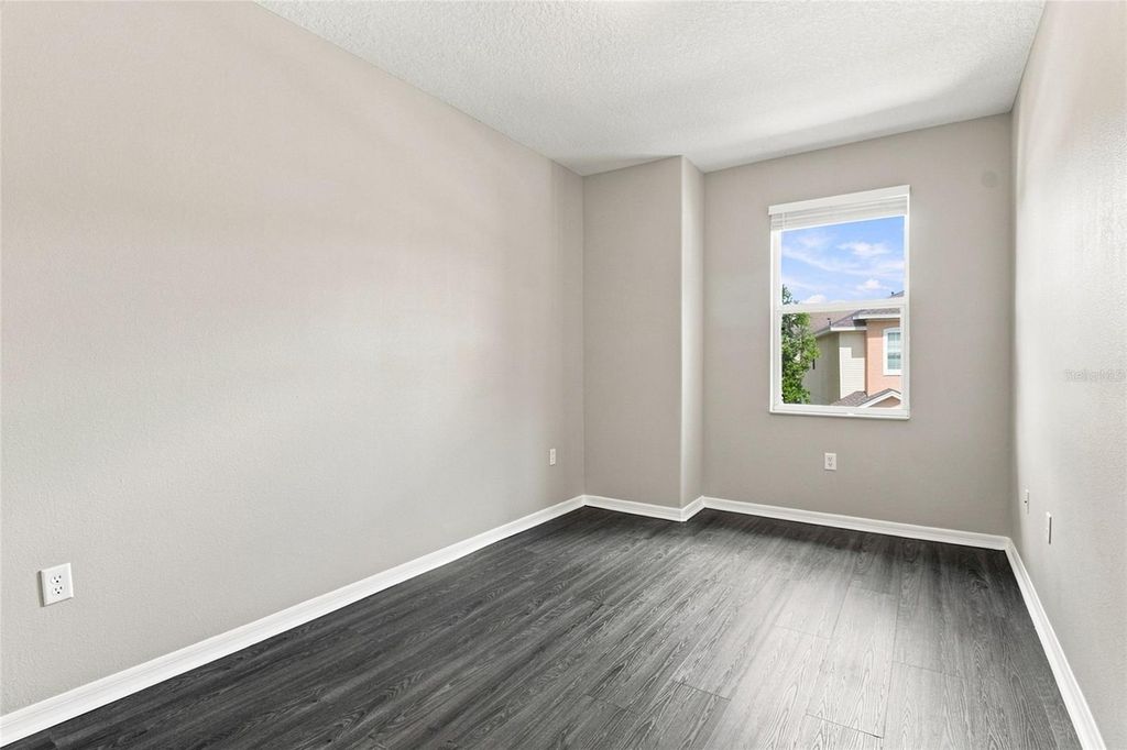 Image 18 of property listing at 1138 ANDREW AVILES CIRCLE, Tampa, FL 33619