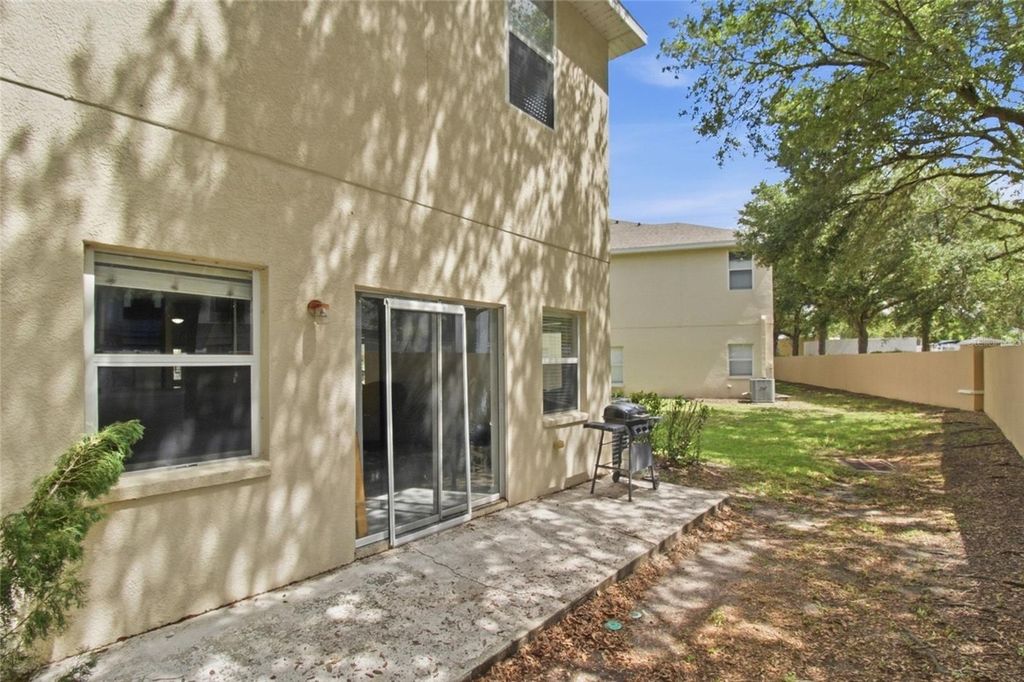 Image 24 of property listing at 1138 ANDREW AVILES CIRCLE, Tampa, FL 33619