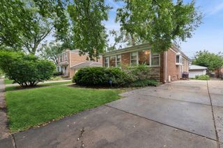 1619 Seward Street, Evanston, IL 60202