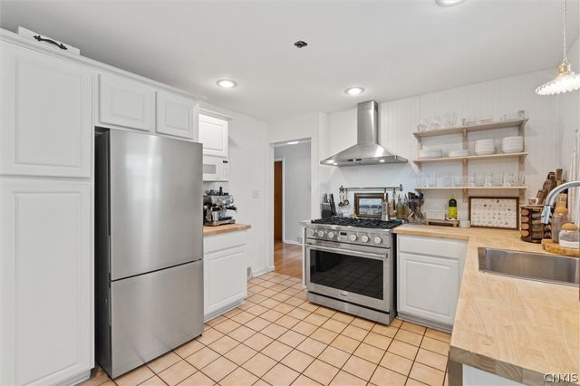141 Edgehill Road, Syracuse, NY 13224