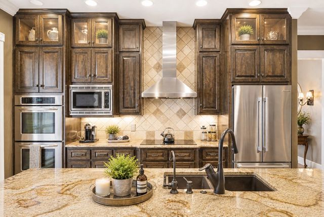 150 St Andrews Loop, Kerrville, TX 78028