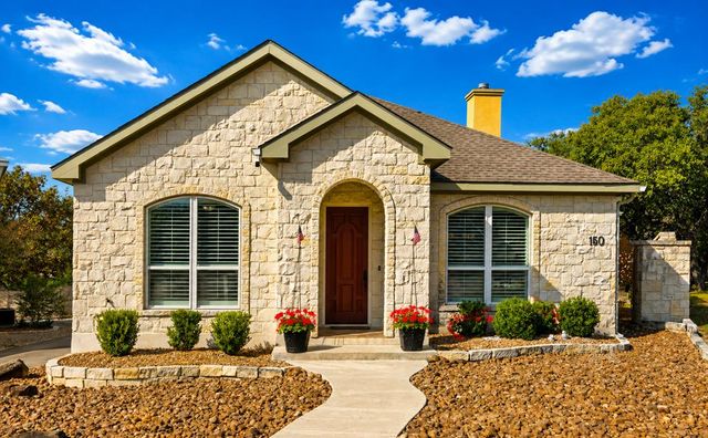 150 St Andrews Loop, Kerrville, TX 78028