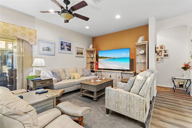 11911 VALLEY FALLS LOOP, Spring Hill, FL 34609