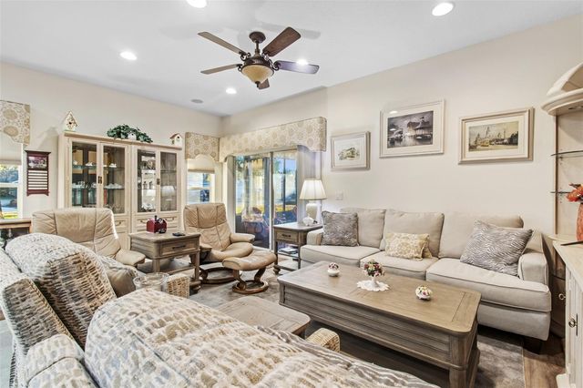 11911 VALLEY FALLS LOOP, Spring Hill, FL 34609