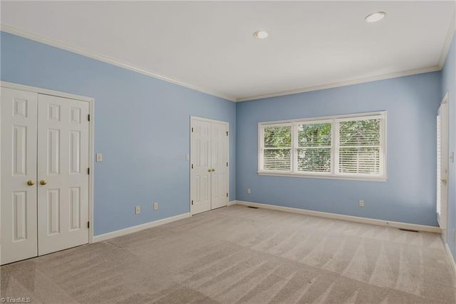 723 Polo Oaks Drive, Winston-salem, NC 27106
