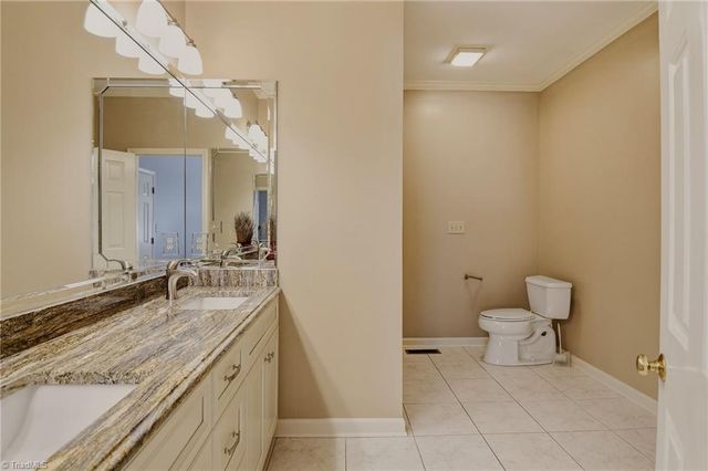 723 Polo Oaks Drive, Winston-salem, NC 27106