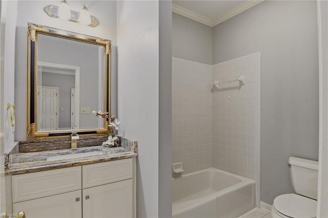 723 Polo Oaks Drive, Winston-salem, NC 27106