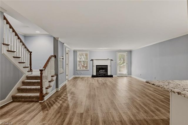 723 Polo Oaks Drive, Winston-salem, NC 27106