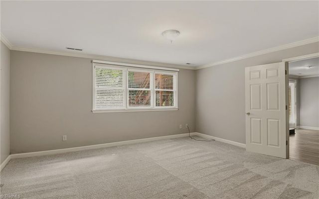 723 Polo Oaks Drive, Winston-salem, NC 27106