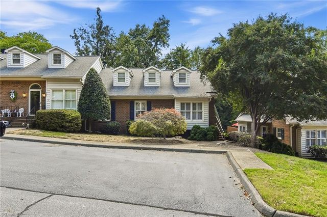 723 Polo Oaks Drive, Winston-salem, NC 27106
