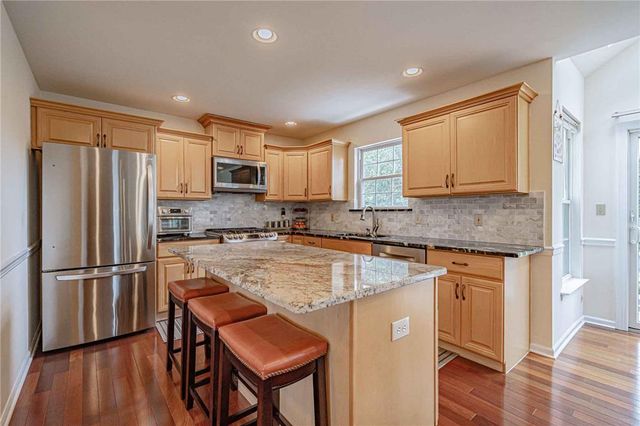 413 Quail Drive, Allentown City, PA 18104