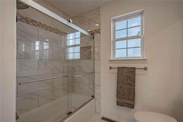 413 Quail Drive, Allentown City, PA 18104