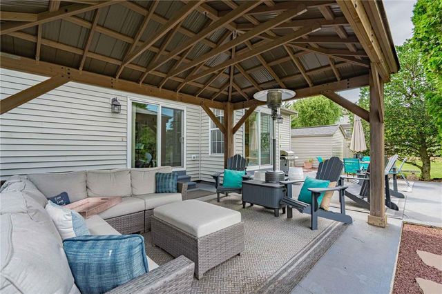 413 Quail Drive, Allentown City, PA 18104
