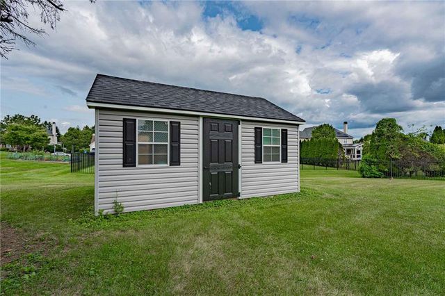 413 Quail Drive, Allentown City, PA 18104