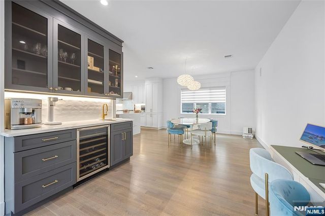 471 1st Street A, Palisades Park, NJ 07650