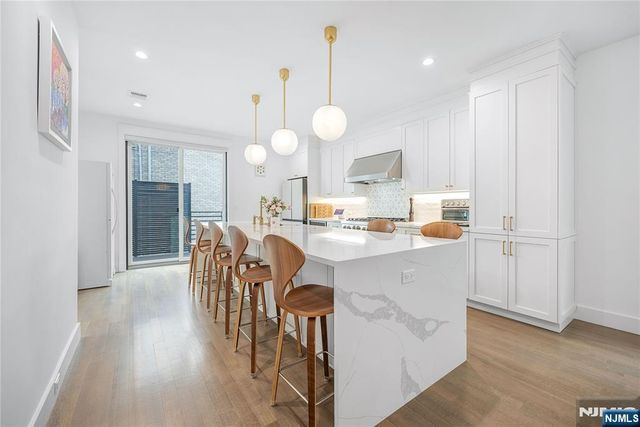 471 1st Street A, Palisades Park, NJ 07650