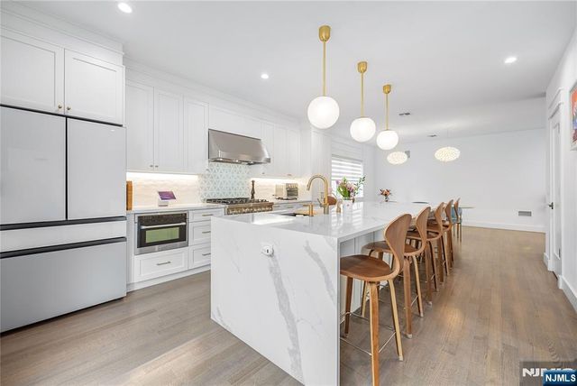 471 1st Street A, Palisades Park, NJ 07650