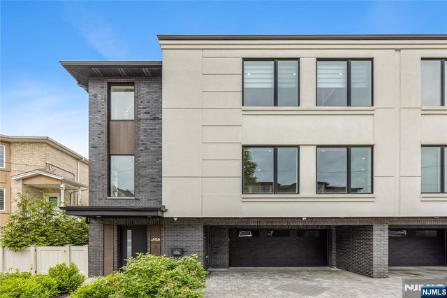 471 1st Street A, Palisades Park, NJ 07650