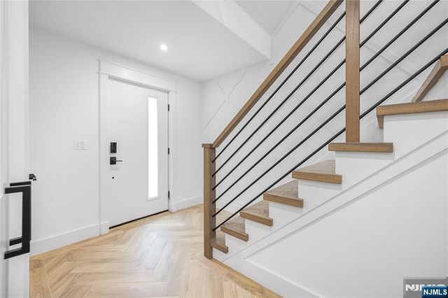 471 1st Street A, Palisades Park, NJ 07650