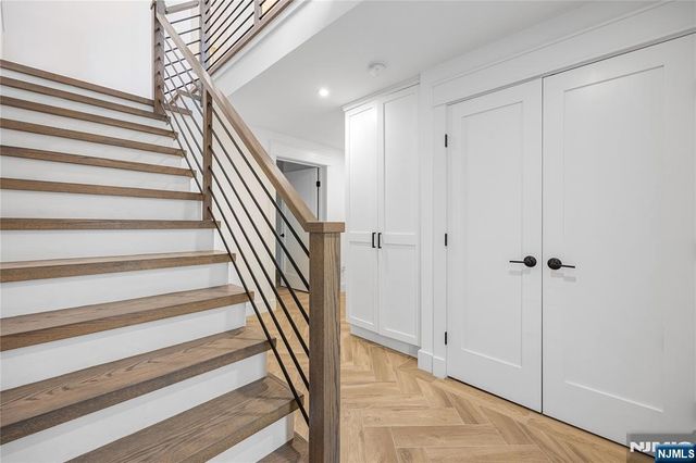 471 1st Street A, Palisades Park, NJ 07650