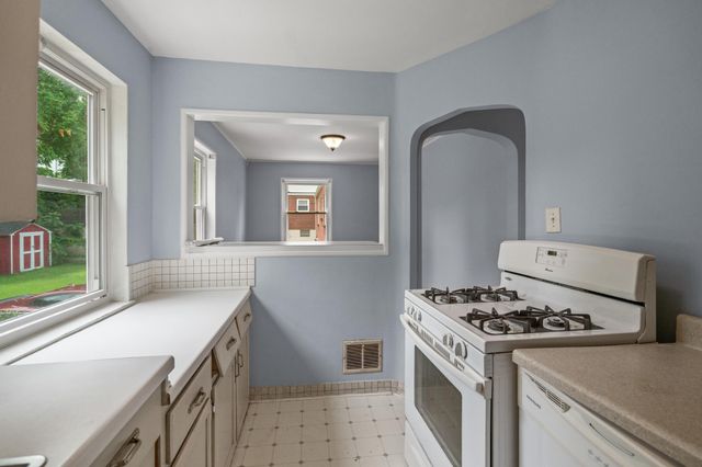 32 Bon Jan Lane, Highland Heights, KY 41076