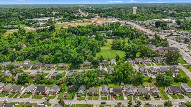32 Bon Jan Lane, Highland Heights, KY 41076