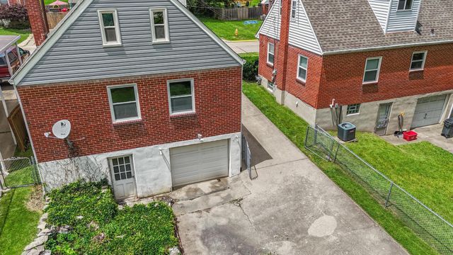 32 Bon Jan Lane, Highland Heights, KY 41076
