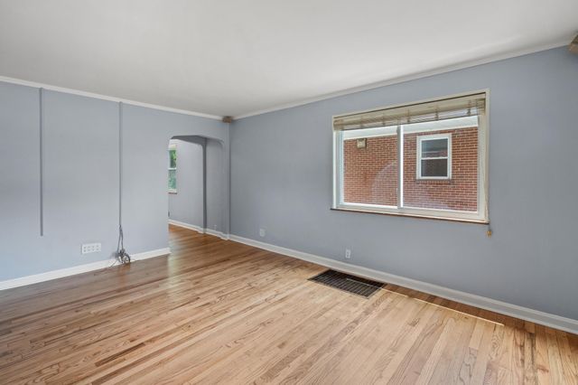 32 Bon Jan Lane, Highland Heights, KY 41076