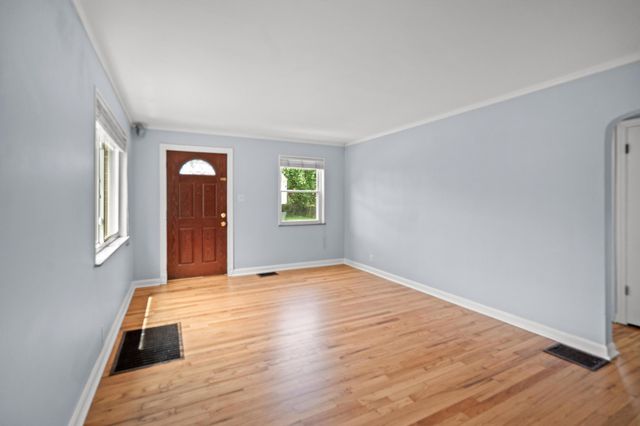 32 Bon Jan Lane, Highland Heights, KY 41076