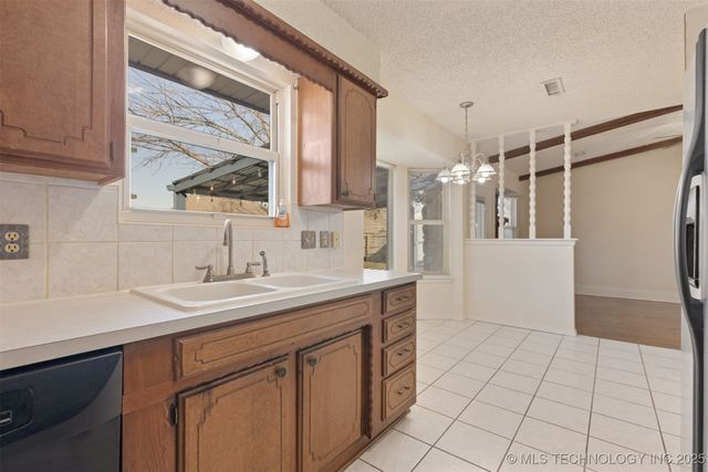 1912 W Delmar Street, Broken Arrow, OK 74012