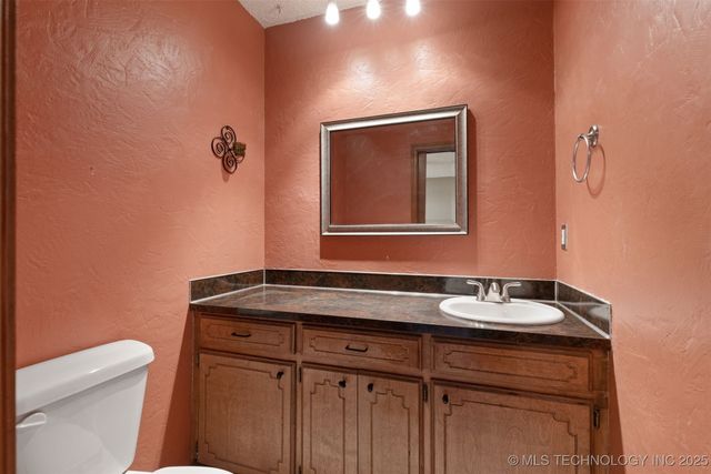 1912 W Delmar Street, Broken Arrow, OK 74012