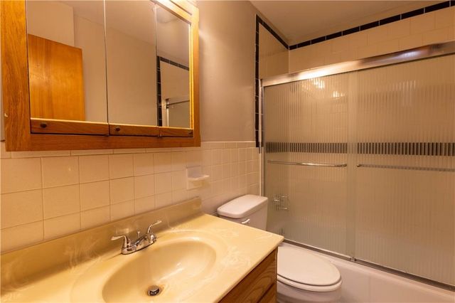 3339 S Vermont Avenue, Independence, MO 64052