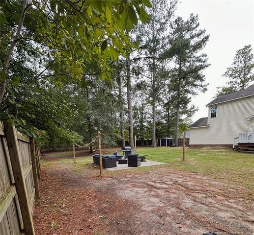 143 Trenton Court, Raeford, NC 28376