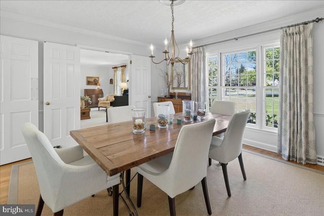 211 PENN VIEW DR, Pennington, NJ 08534