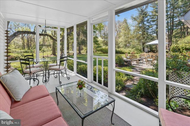 211 PENN VIEW DR, Pennington, NJ 08534