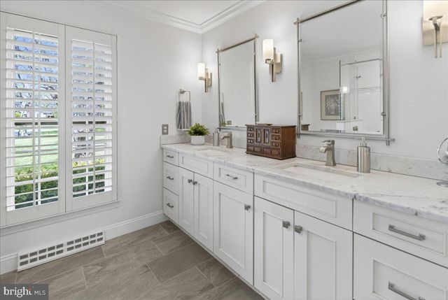 211 PENN VIEW DR, Pennington, NJ 08534