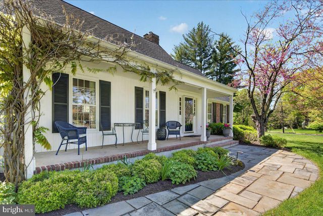 211 PENN VIEW DR, Pennington, NJ 08534