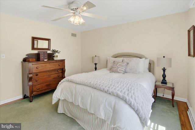 211 PENN VIEW DR, Pennington, NJ 08534