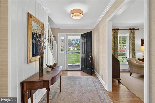 211 PENN VIEW DR, Pennington, NJ 08534