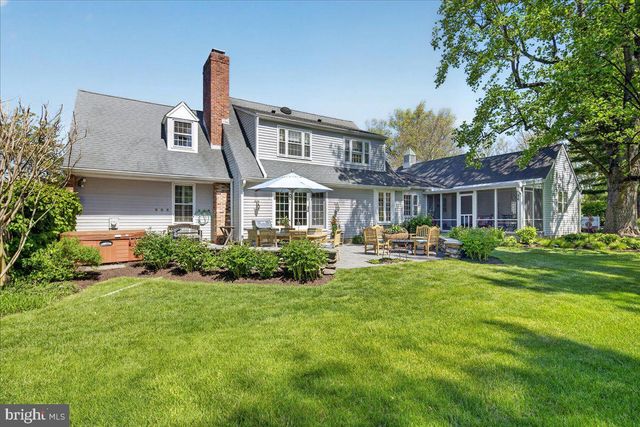 211 PENN VIEW DR, Pennington, NJ 08534