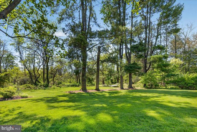 211 PENN VIEW DR, Pennington, NJ 08534