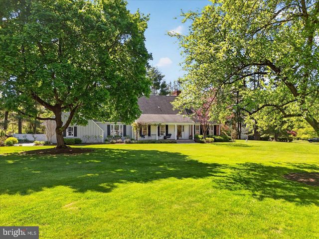 211 PENN VIEW DR, Pennington, NJ 08534