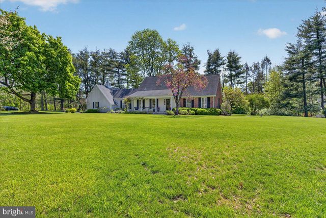 211 PENN VIEW DR, Pennington, NJ 08534