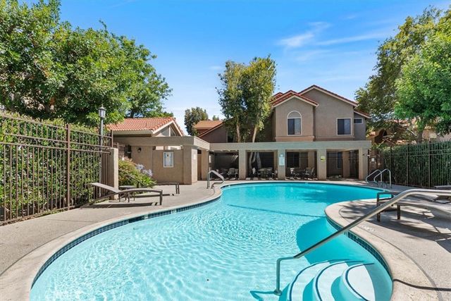 2352 Archwood 54, Simi Valley, CA 93063