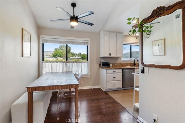 2352 Archwood 54, Simi Valley, CA 93063