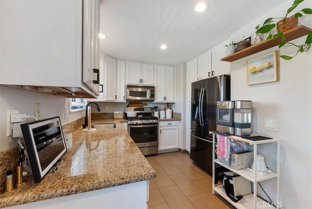 2352 Archwood 54, Simi Valley, CA 93063
