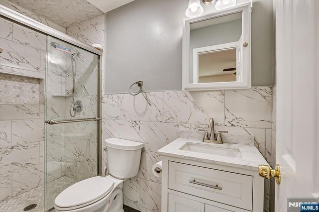 12 Tulip Court, Edison, NJ 08820