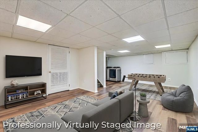 12 Tulip Court, Edison, NJ 08820